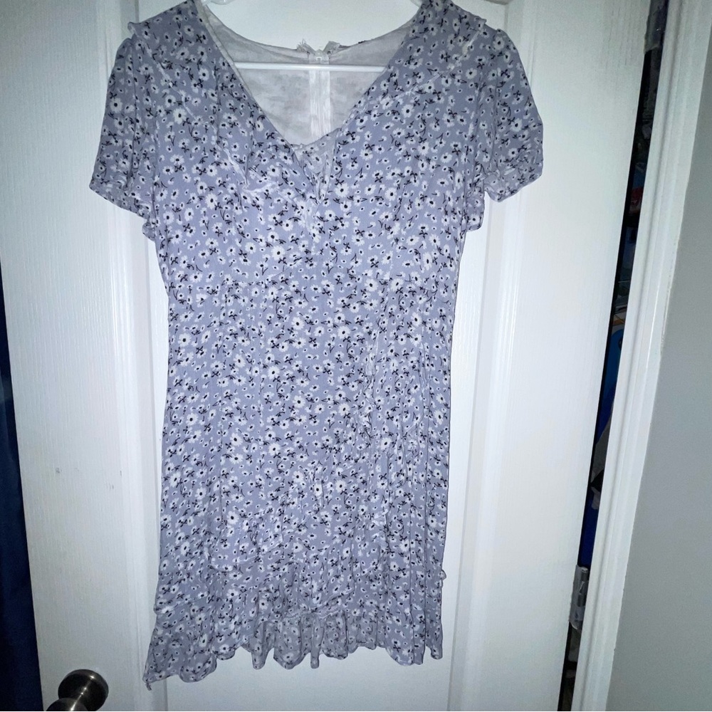 Blue floral dress Size:Medium Color:Blue floral